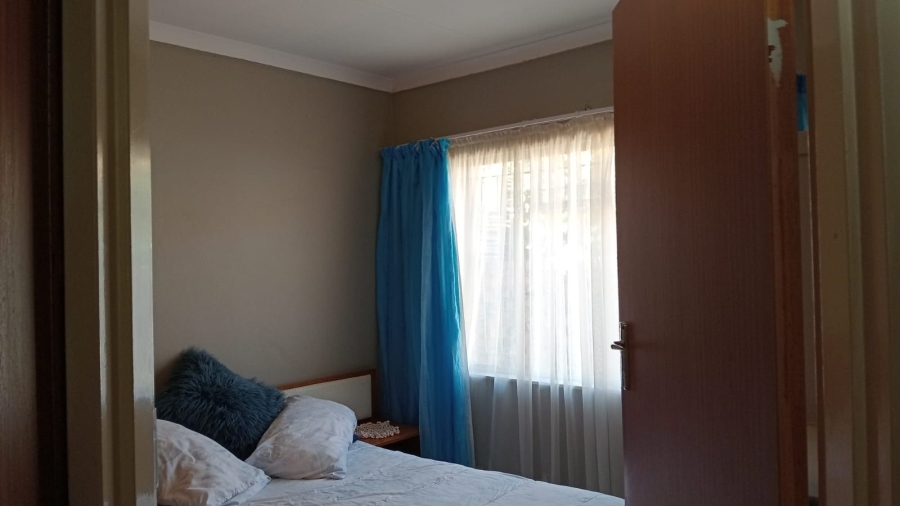 2 Bedroom Property for Sale in Pellissier Free State